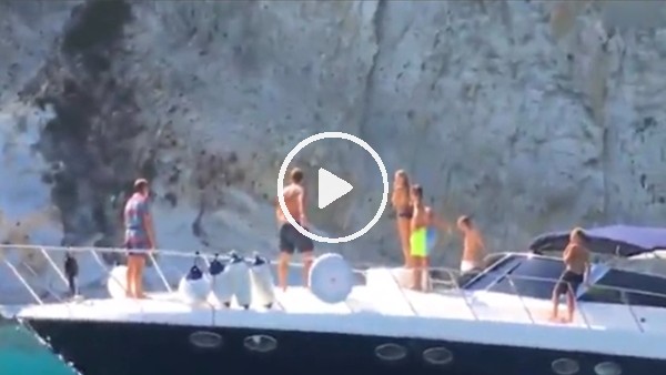 Francesco Totti tatilde yeteneklerini sergiledi