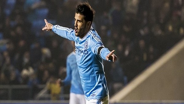 David Villa harikalar yaratıyor