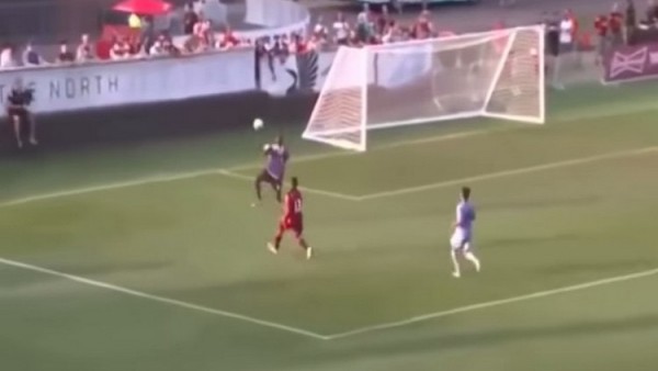 Futboldaki en komik anlar