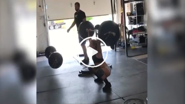 Kadın halterci neredeyse ölüyordu!