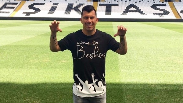 Medel, "Pitbull" lakabının sırrını açıkladı