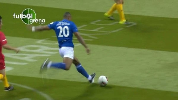 Julio Baptista affetmiyor!