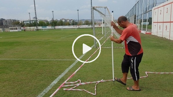 Alpay Özalan'ın basına çektirdiği şerit, yönetim tarafından kaldırıldı