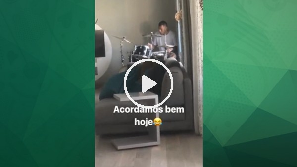 Fernandao, bateriye merak sardı!