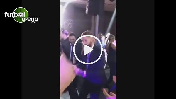 Meireles düğünde döktürüyor