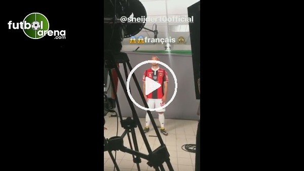 Balotelli, Sneijder'in Fransızcası ile alay etti