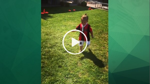 Xava Sneijder, babasının izinden gidiyor!