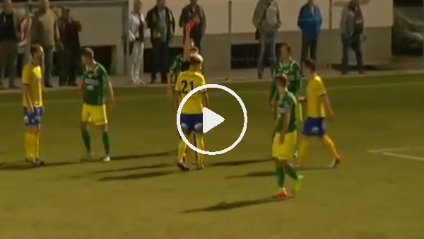 Oyuna girdi, kırmızı kart yedi!