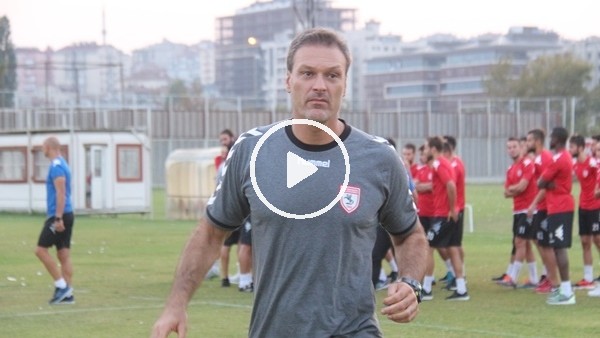 Samsunspor, Alpay Özalan ile devam kararı aldı