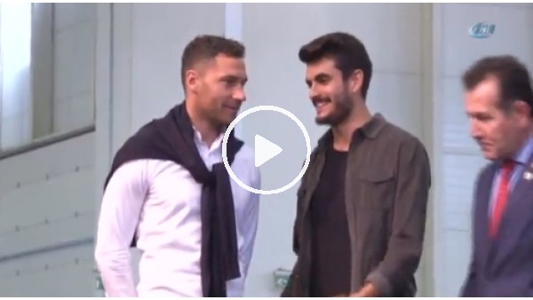 Tosic ve Fatih, Spor ve Aktif Yaşam Fuarı'nı ziyaret etti