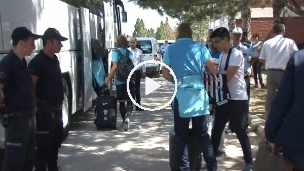 Vida, Beşiktaşlı taraftarın formasını imzaladı