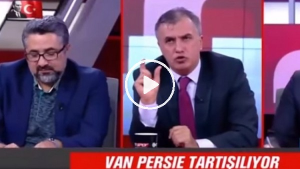 "Van Persie bütün Fenerbahçelilere küfür etmiştir"