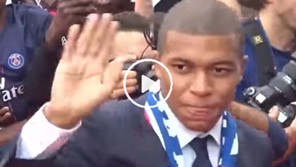 Kylian Mbappe, PSG taraftarıyla buluştu