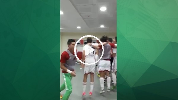 Altınordulu futbolcular galibiyeti böyle kutladı