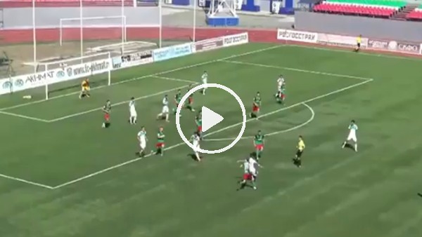 Akıl almaz gol! Bütün sahayı geçti...