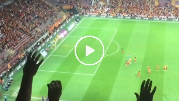 Muslera ve Ndiaye maç sonrası taraftarları coşturdu