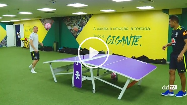 Taffarel'den ayak tenisi dersi!