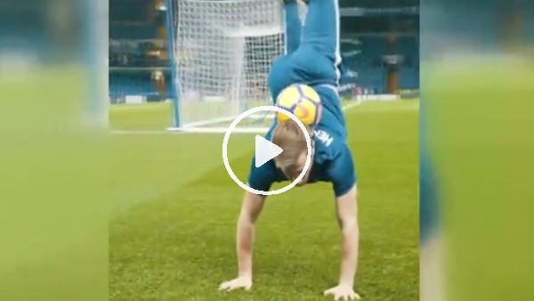 Andrew Henderson'dan Stamford Bridge'de şov!