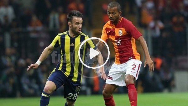 Galatasaray - Fenerbahçe maçından kareler
