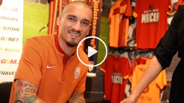 Maicon, taraftarlarla buluştu