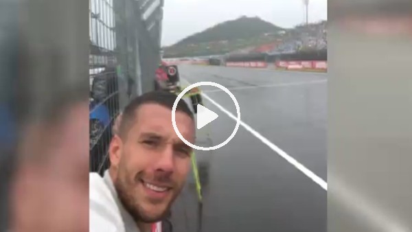 Lukas Podolski Moto GP antrenmanında!
