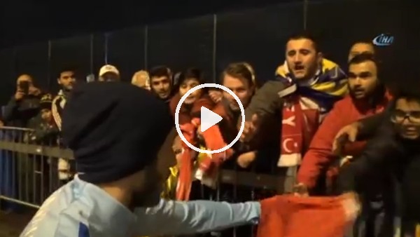 Türk taraftarlardan Hakan Çalhanoğlu'na sitem