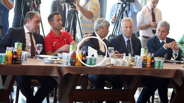 Yıldırım Demirören, Ampute Futbol Milli Takımı ile diraraya geldi