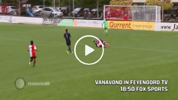 Feyenoord'un 16'lık golcüsünden aşırtma