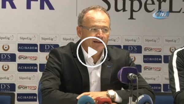 İrfan Buz: "Futbolda ağlamayacaksın"