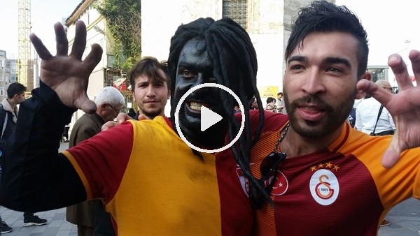 Galatasaraylı taraftarların Gomis sevgisi