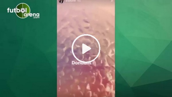 Arda Turan buzlu suya girdi