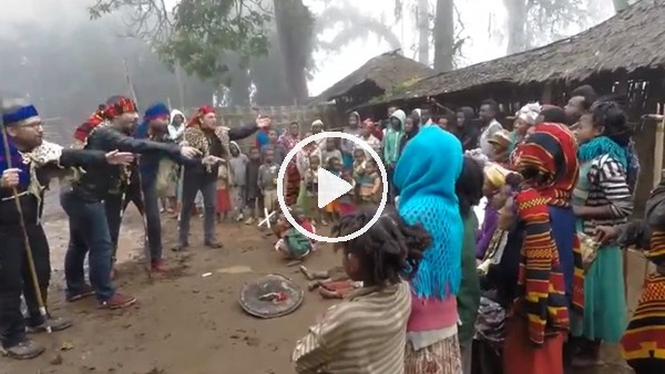 Beşiktaş taraftarı Etiyopya'da üçlü çektirdi!