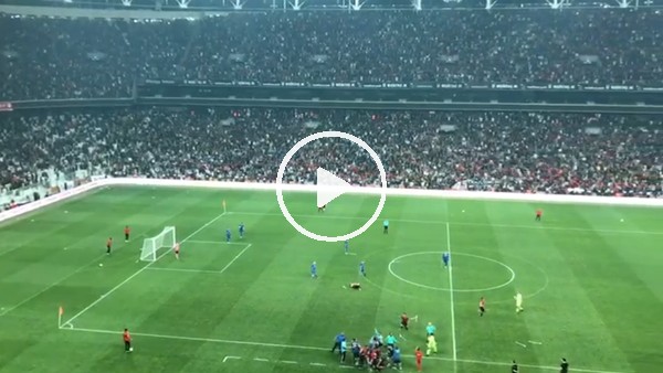 Ampute Milli Takımımızın 2. golünden sonra yaşanan büyük sevinç