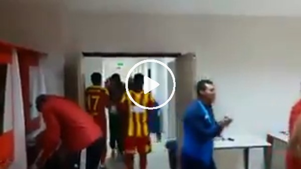 Yeni Malatyasorlu futbolcular soyunma odasında galibiyeti böyle kutladı
