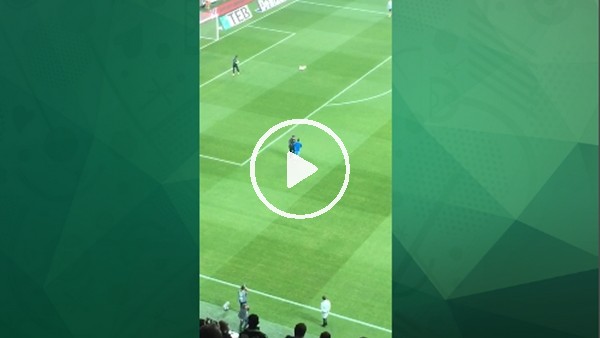 Beşiktaşlı taraftarlardan Sosa ve Burak Yılmaz'a tepki