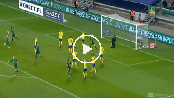 Polonya Ligi'nde muhteşem bir röveşata golü