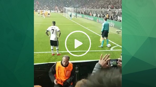 Quaresma hakemle eğlendi