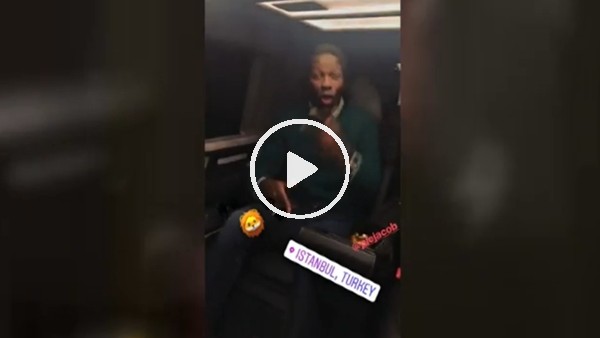 Gomis'ten maç sonu kutlaması!