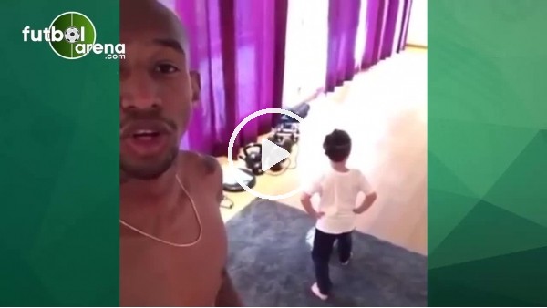 Beşiktaşlı Talisca'dan Quaresma'nın oğluna frikik dersi