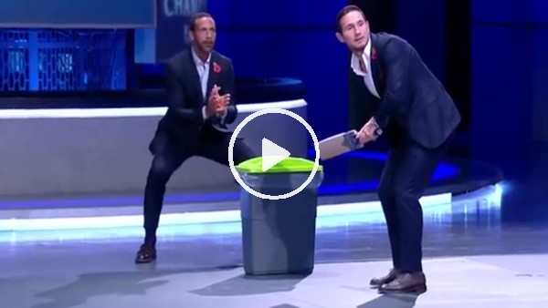 Efsanelerin stüdyoda kriket keyfi!