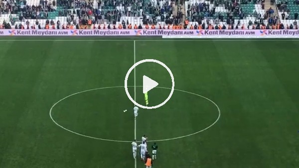 Bursaspor'un galibiyet üçlüsünü ilk kez forma giyen Muhammed Şengezer çektirdi