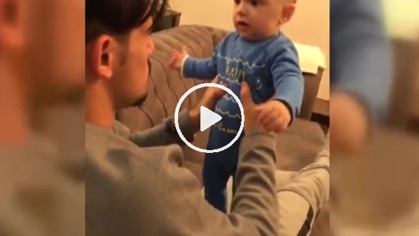 Serdar Gürler bebeğini korkuttu!