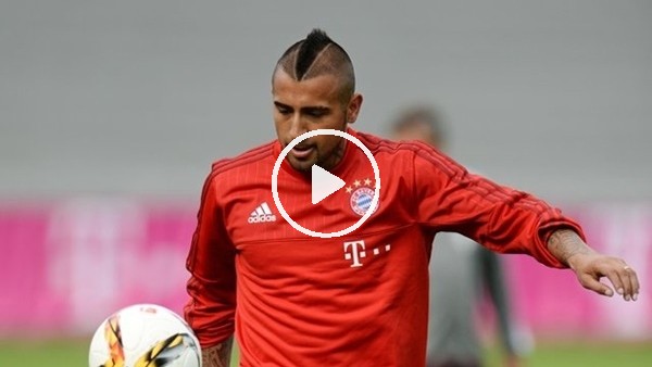 Arturo Vidal sanki bilardo oynuyor!