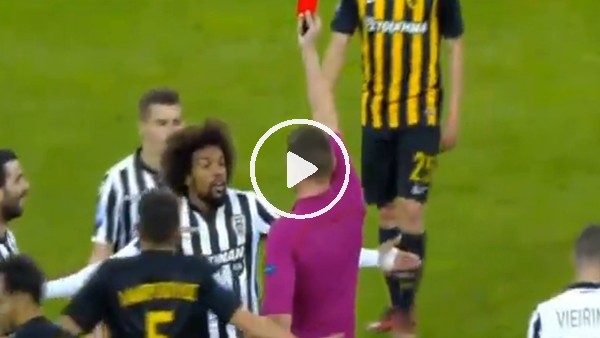 AEK - PAOK maçında saha karıştı