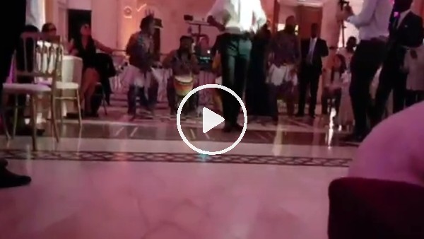 Didier Drogba, kız kardeşinin düğününde coştu!