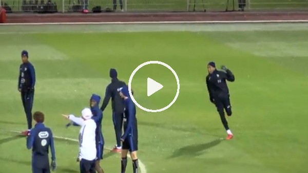 Mbappe, Griezmann'ı böyle perişan etti!