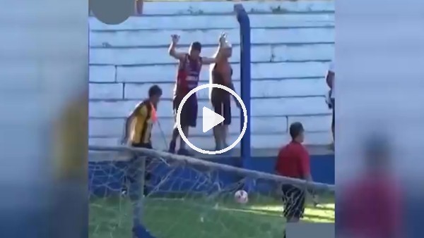 Kaleci takım arkadaşlarını hiçe saydı!