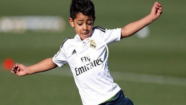 Junior Ronaldo şov yaptı!