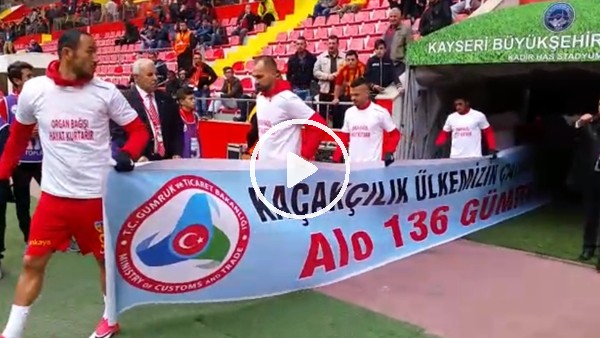 Kayserispor, Trabzonspor maçına bu pankartla çıktı