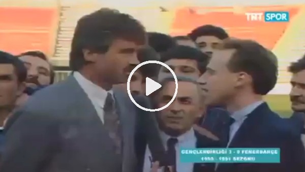 Guus Hiddink röportaj verirken, kameranın kadrajına girmeye çalışanlar arasında yaşananlar!